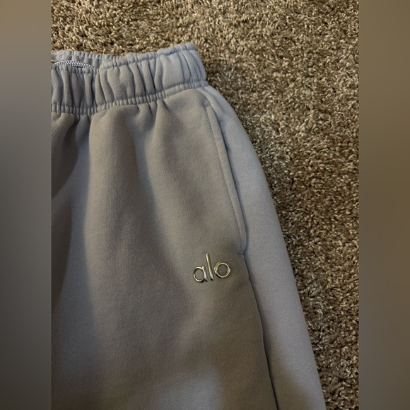 Alo Yoga Accolade Straight Leg Sweatpant - Picture 5 of 7